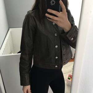 (C 1)Banana Republic leather jacket